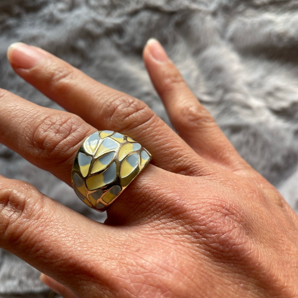 Unique Mosaic Leaf Ring